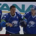 VIDEO: Veri jääl: Venemaa hokimängija peksis KHL-is kanadalase läbi