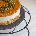 RETSEPT | Tähistame kultuuripealinna pidu! Tartu 2024 tort on Tillu kohviku murakatort toortatra granolaga  