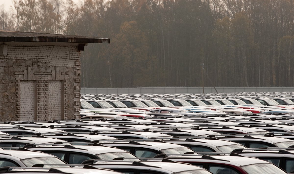Lätis ja Leedus on automüük laes.