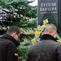Правда ли, что премьер-министр Польши возложил цветы к памятнику Бандере и назвал его другом польского народа?