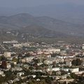 Eestlanna sõjapiirkonnas: Mägi-Karabahhi pealinnas läheb tavaelu edasi, kuid kirikutes valatakse rohkelt pisaraid