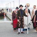 FOTOD | Laulupeotuli jõudis Muhusse ja liigub nüüd mööda Saaremaad