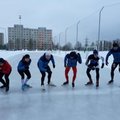 Tallinnas avati Eesti esimene täismõõtmetes kiiruisustaadioni jäärada