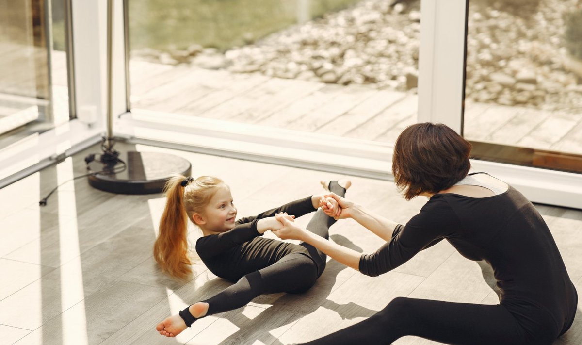 Paljud vanemad on distantsõppe ajal lastele huviringi treeningutel abiks