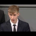 VIDEO | Bundestagis Saksa sõduritele kaasa tundnud Vene koolipoiss muutus kodumaal rahvavaenlaseks