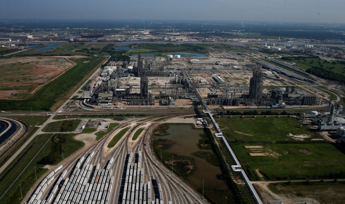 Töö Chevron Phillips Chemical Co tehases Texases Pasadenas seisab