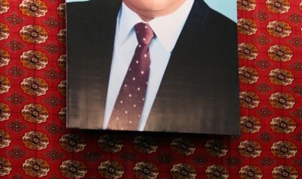 Türkmenistani endine riigipea Saparmurat Nijazov - Türkmenbaš ehk türkmeenide isa