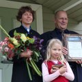 Harjumaal tunnustati konkursil „Kogukonna pärl" Lea ja Heikki Ylöneni perekonda