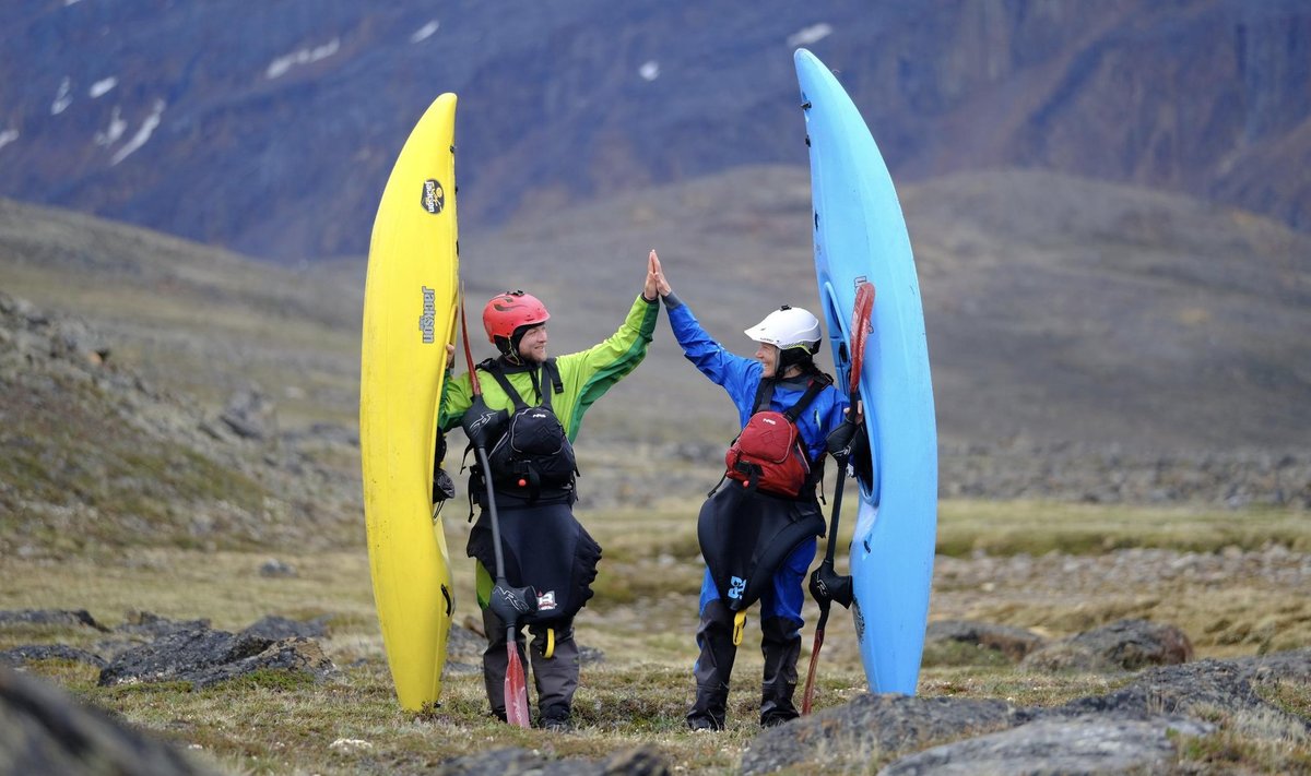 “Puhkus Baffinis” räägib seiklejatest paarist, kes suundub 45-päevasele ekspeditsioonile Kanada kõige suuremale saarele Baffinile. 