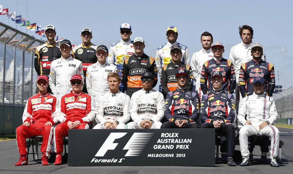 Sõitjate grupipilt eelmise aasta Austraalia GP-l.