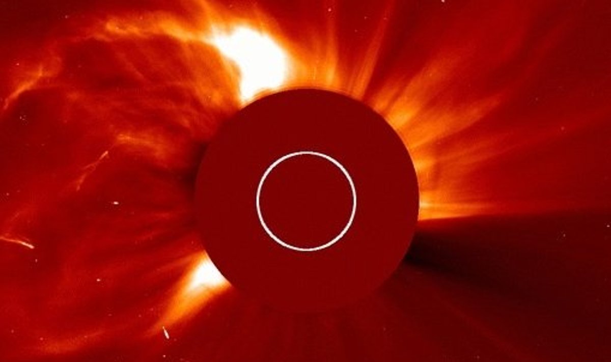 Amatöör-astronoomide avastatud komeet tabab Päikest