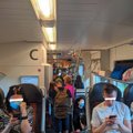 ФОТО | Пандемия закончилась? Пассажир Elron возмутился переполненным поездом из Таллинна в Тарту