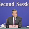 Hiina välisminister lubas süvendada suhteid Venemaaga ja süüdistas USA-d Pekingi allasurumise kinnismõttes