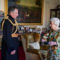 FOTO | Peamurdmine ka arstide seas: miks terviseprobleemidega maadleva Elizabeth II käed lillad paistavad?
