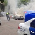 DELFI VIDEO: Linnahalli taga põles auto lahtise leegiga