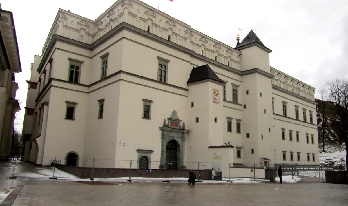 Vilniuse kesklinnas ehitati nullist üles suurvürst Gediminase loss, mis plaanitakse avada eesistumispidustuste ajal.
