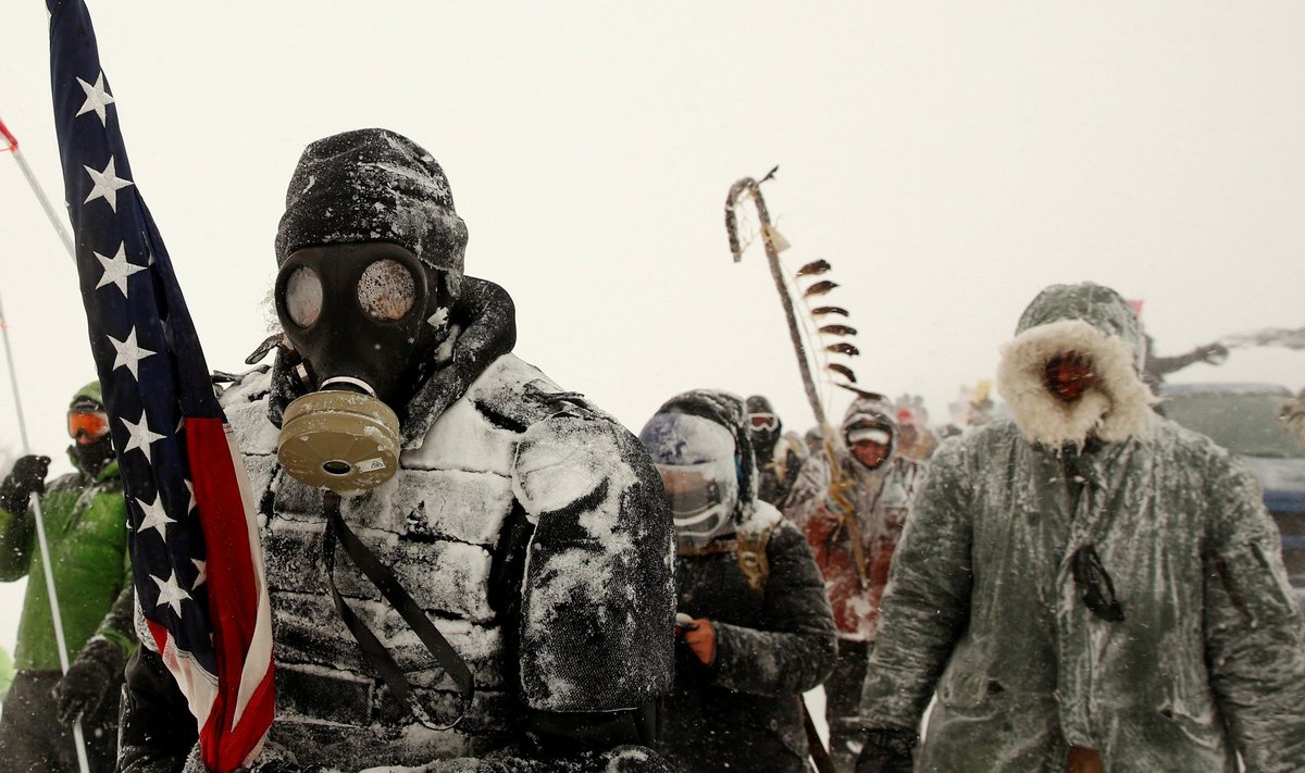 PROTEST: Vastupanuliikujad Dakota karmis talveilmas gaasitoru ehitamist takistamas. 