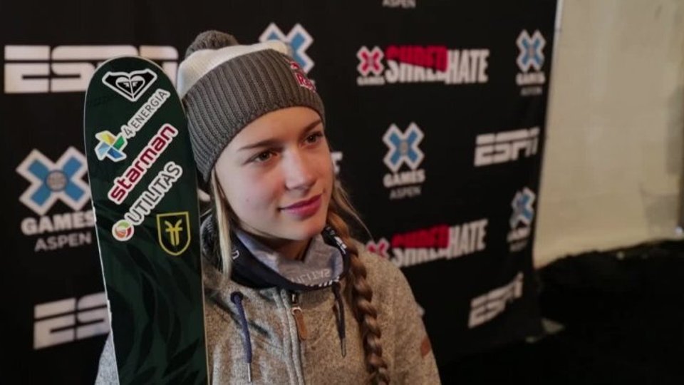 DELFI ASPENIS: VIDEO: Kuldne Kelly Sildaru: see oli väga emotsionaalne  võit! - Delfi Sport