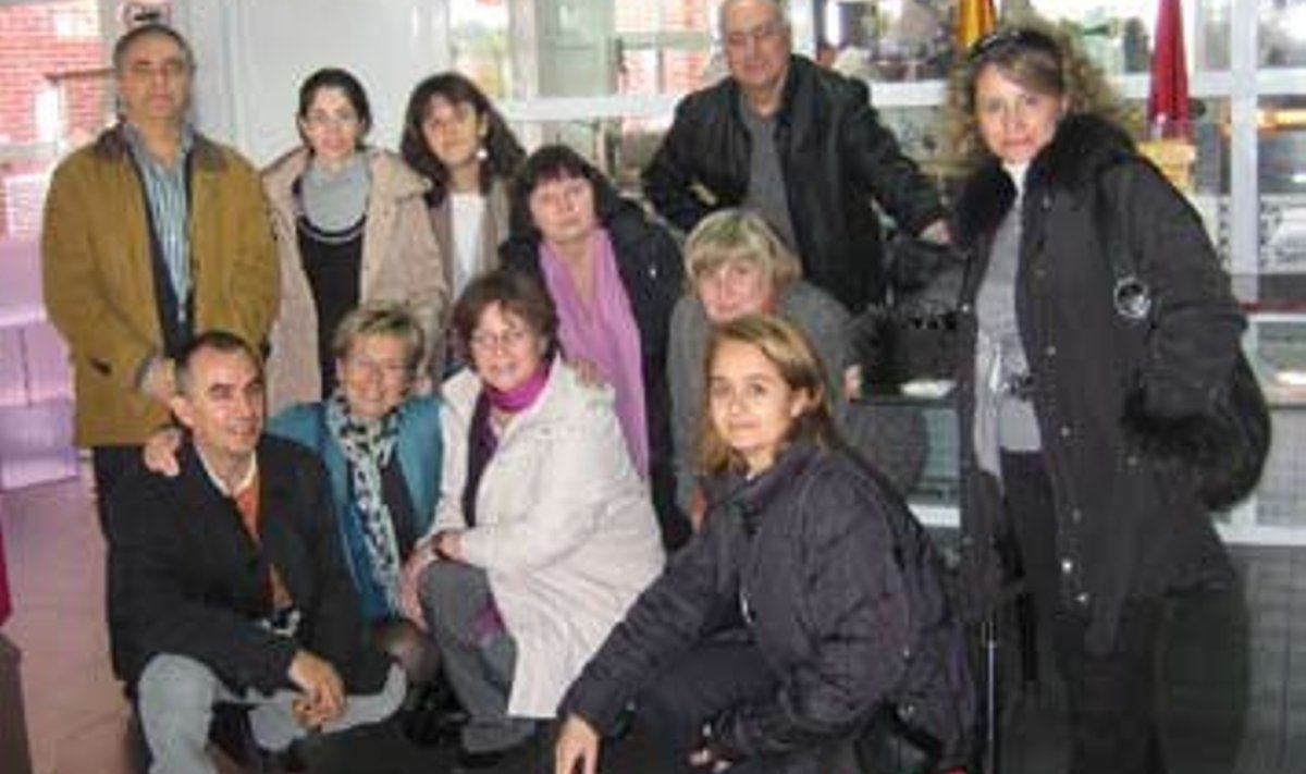 Hispaania, Kreeka ja Luunja õpetajad Comeniuse koostööprojekti esimesel töökoosolekul Alcala de Henareses (Foto: Aita Arjukese)