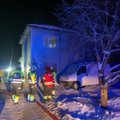 FOTOD | Kuressaares põles maja ülekütmise tõttu, keegi viga ei saanud