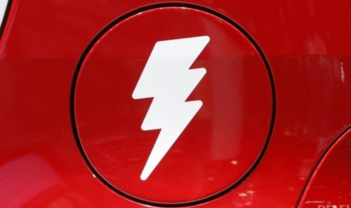 An electricity logo is pictured on the Mitshubishi iMiev electric car during the second media day of the 80th Geneva Car Show at the Palexpo in Geneva March 3, 2010.     REUTERS/Denis Balibouse(SWITZERLAND - Tags: TRANSPORT BUSINESS)