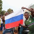 ВИДЕО | Участники государственного переворота в Буркина-Фасо атаковали французское посольство