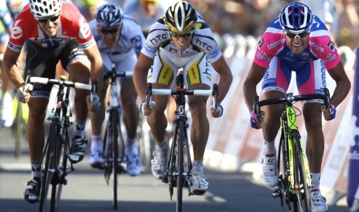 Tour de France avaetapi võidab Alessandro Petacchi, jalgratas