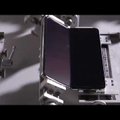ВИДЕО: Хлоп — и в карман! Samsung показала испытания гибкого смартфона Galaxy Fold