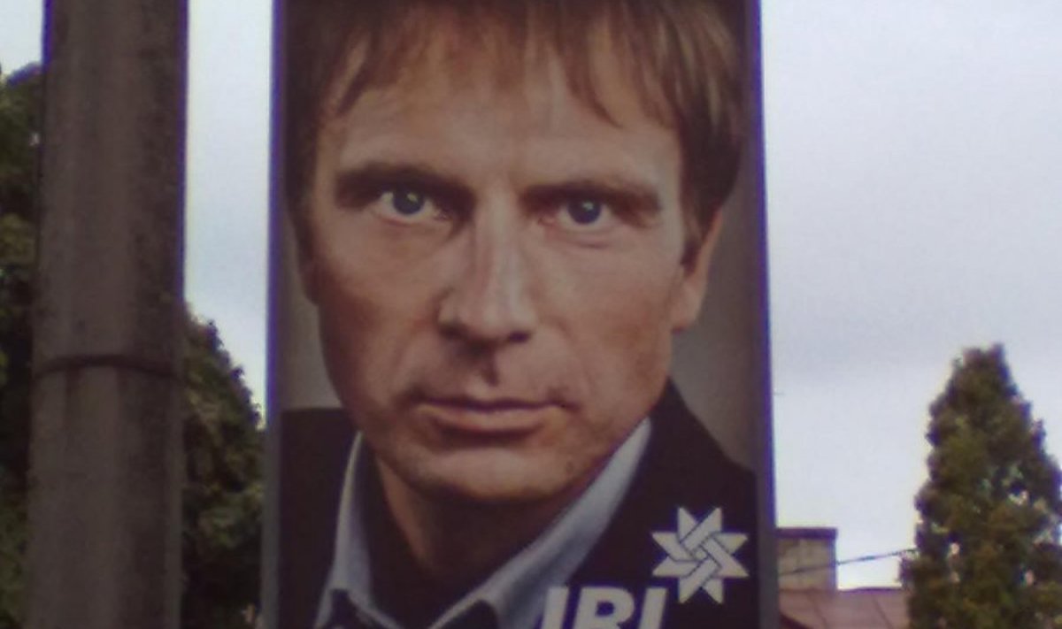 Eerik-Niiles Krossi valimisplakat Tallinnas Nõmmel