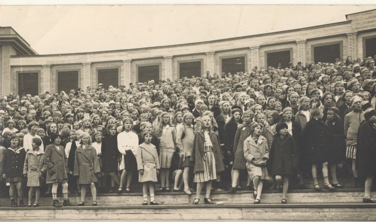 	Õpilaste laulupidu Tallinnas, 	1928 - 1939