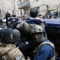 ПРЯМАЯ ТРАНСЛЯЦИЯ: Сторонники Саакашвили освободили его из автомобиля СБУ, политик призвал всех собираться на Майдан