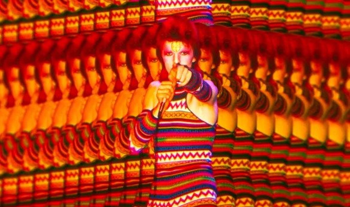 KALEIDOSKOOP: David Bowie elust rääkiv „Moonage Daydream“ on nagu muusikavideo ja sobib hästi just suurel ekraanil vaatamiseks.