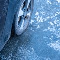 ФОТО | Осторожно! Утром дороги покрылись черным льдом 