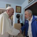 Paavst Franciscus kohtus Kuubal Fidel Castroga