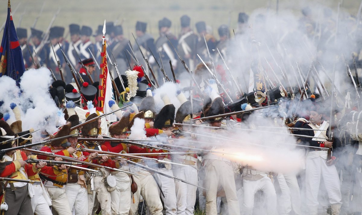 Napoleon I sõdurite kehastajad ajaloolise lahingu taasetendamisel