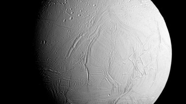 Saturni kuult Enceladuselt leiti veel elu märke