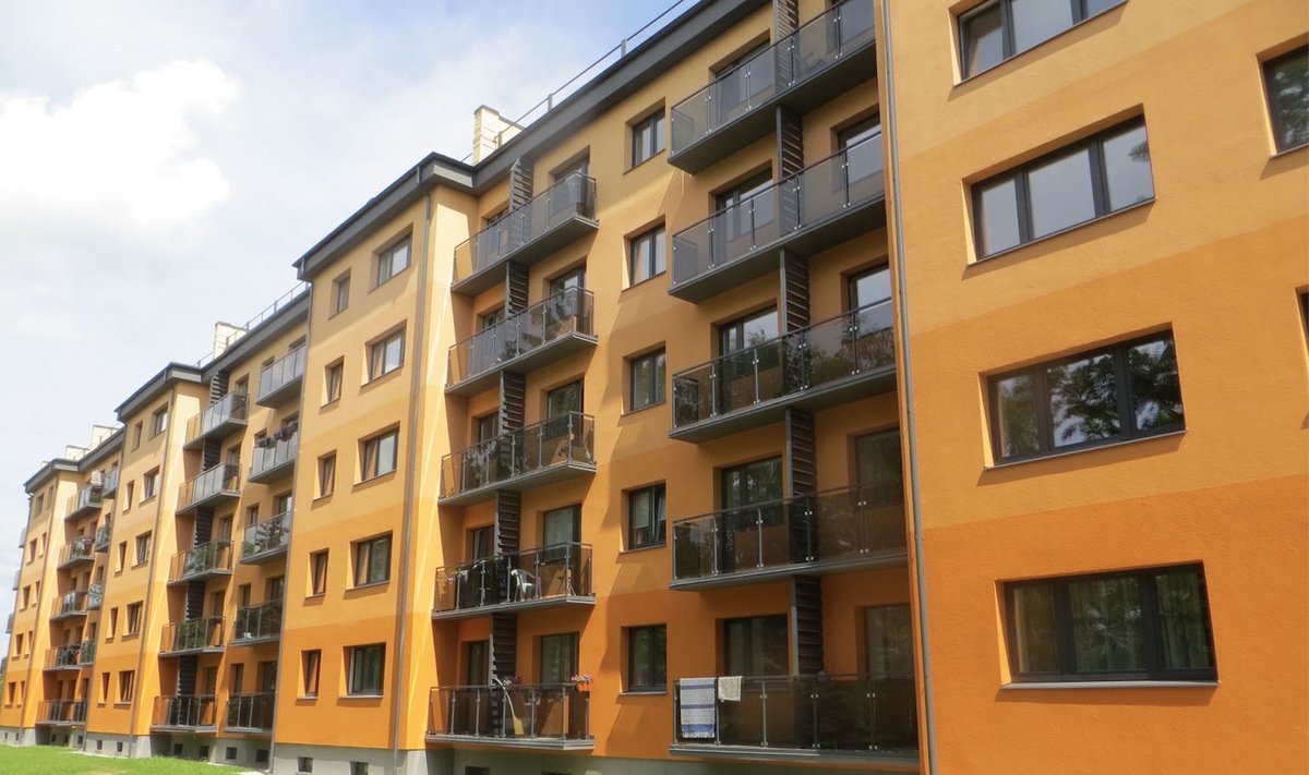 Tartu Tammsaare tänaval rekonstrueeritud korterelamu