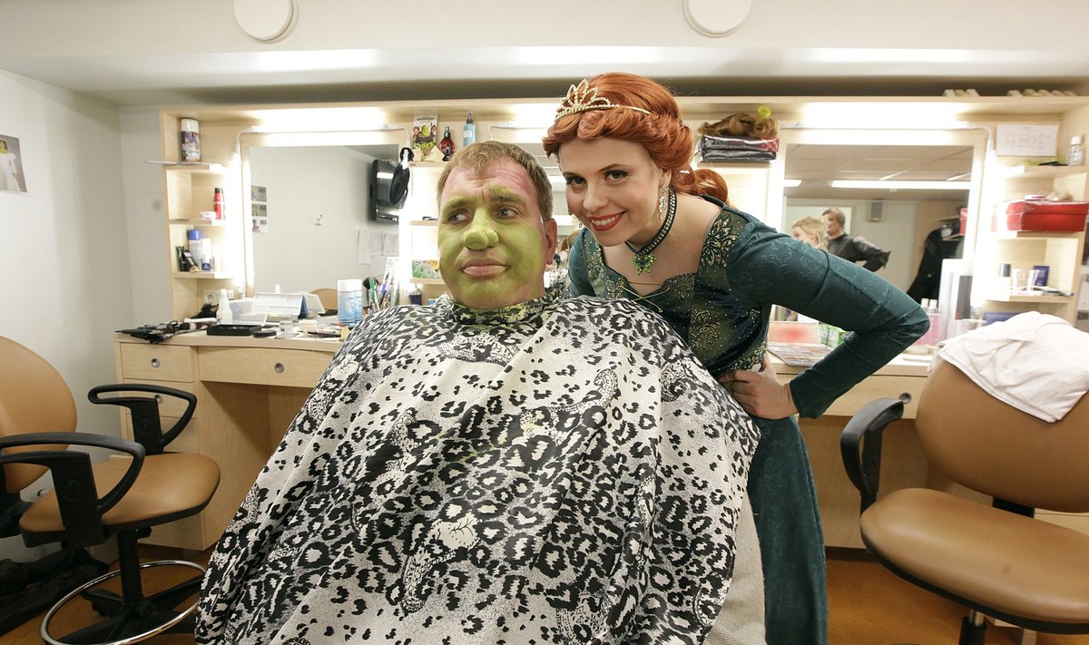 Nele-Liis Vaiksoo ja Sepo Seeman muusikali "Shrek" lava taga