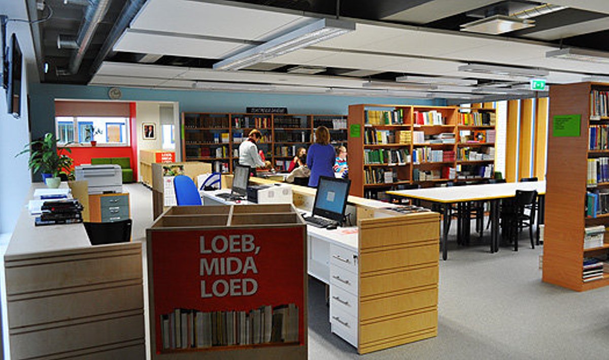Olustvere raamatukogu oktoobris 2013.