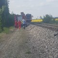 FOTOD SÜNDMUSKOHALT: Raplamaal sai põõsastest rööbastele ilmunud mees rongilt löögi