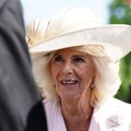 FOTOD | Kuninganna Camilla üllatas fänne, kandes julge mustriga kleiti ja seda juba mitmendat korda järjest