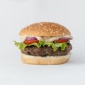 ASI SELGEKS | Kas taimsete lihaasendajate tootmine on jätkusuutlik ja taimse burgeri keskkonnajälg väiksem kui veiseburgeril?