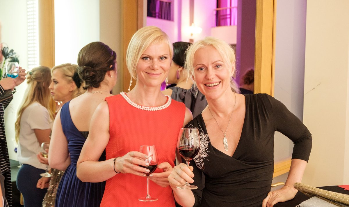 Heidi Hanso (vasakul), Kroonika Meelelahutusauhinnad 2018