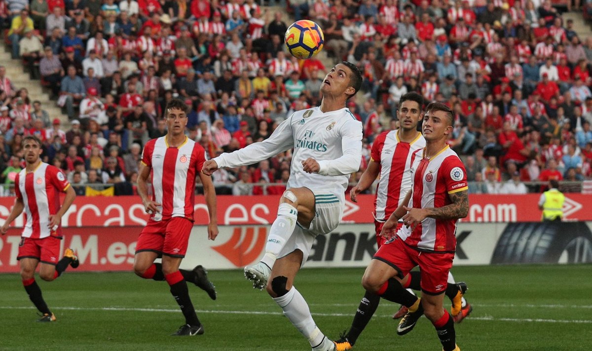 Cristiano Ronaldo vastaste piiramisrõngas