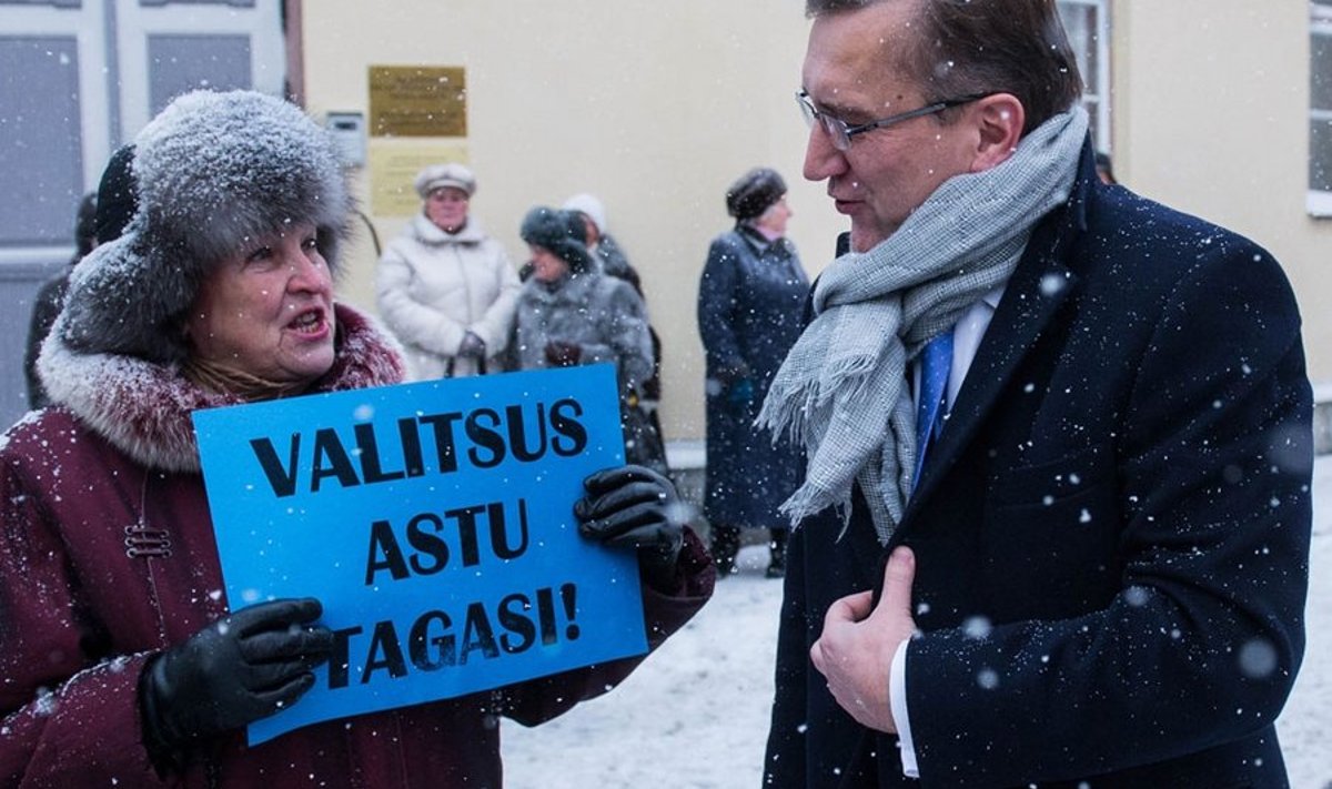 Minister Parts pidi selleks, et jõuda valitsusse Estonian Airi laenu arutama, läbima pahaste inimeste spaleeri.