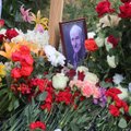“Даже тут ухитрился”: похороны Петра Мамонова пошли не по сценарию