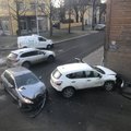 FOTOD ja VIDEO | Põhja-Tallinna kurikuulsal ristmikul toimus kahe sõiduauto kokkupõrge