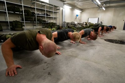 Ülesandeks oli lugeda numbreid. Kui keegi järjekorra segi ajas, siis võlgnesid nad instruktorile vastava hulga kätekõverdusi. Oli olemas võimalus pääseda ühegi kätekõverduseta.