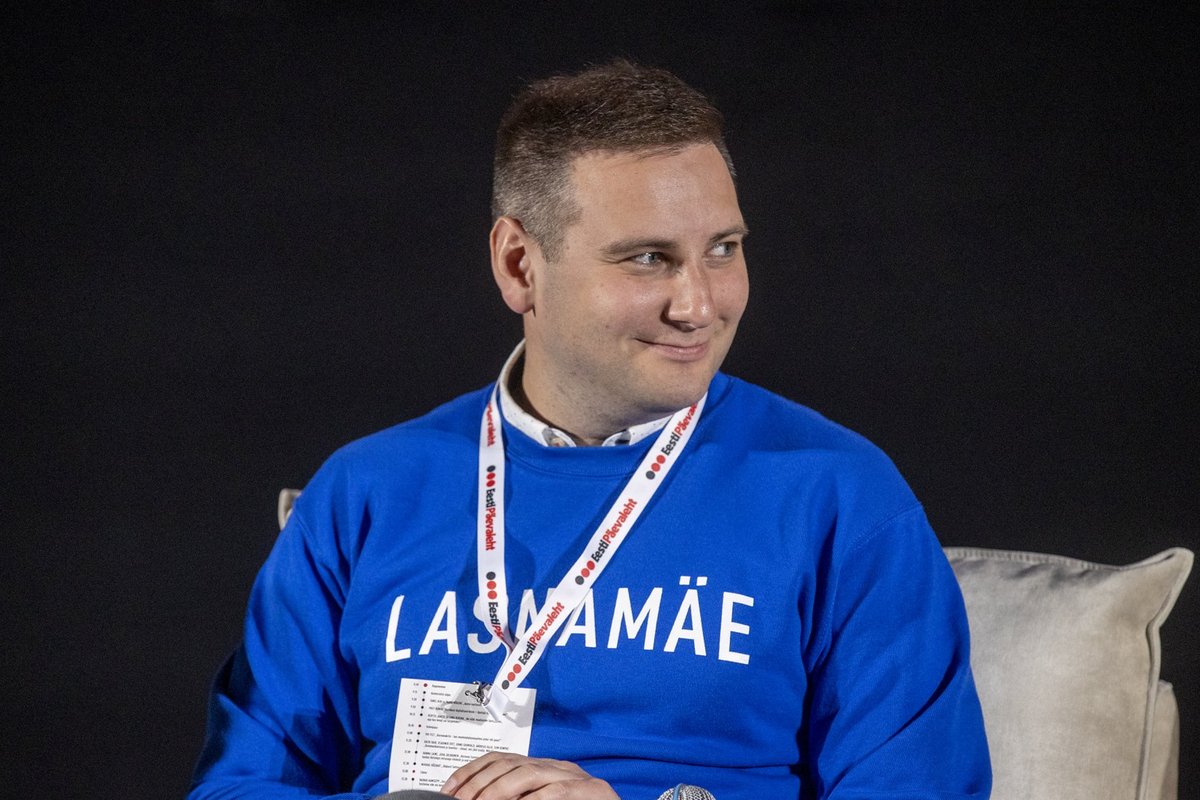 Keskerakondlane Vladimir Svet loobus riigikogu kohast - Delfi