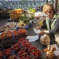 Balti jaama turult saab ka sügise hakul maasikaid osta